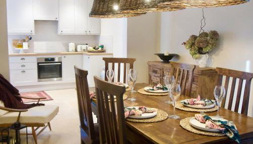 Oak Tree Cottage - Photo 3