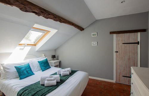 ROCHE-LOIRE - Photo 30