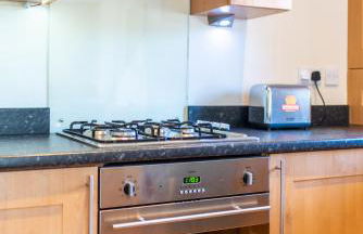 Apartment 11 - Photo 31