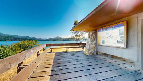 100 Yards to Foster Reservoir! Home with Hot Tub - Foto 3