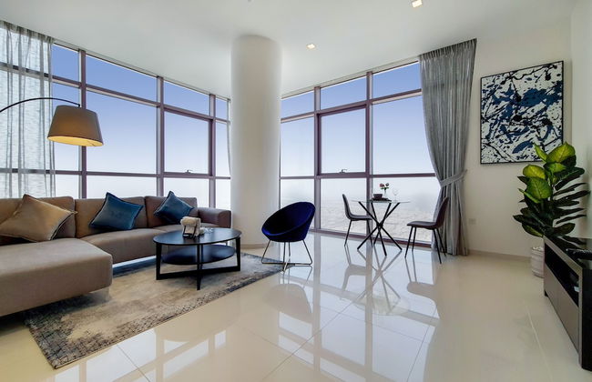 GreenFuture - Stylish Apartment With Panoramic City Views - Photo 1