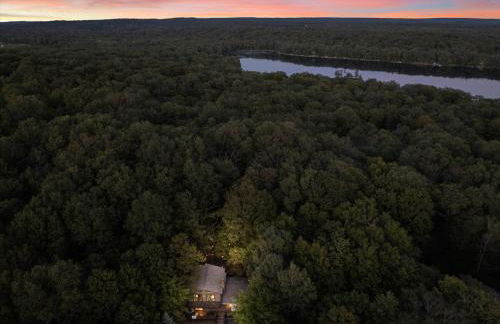 Winter Hideaway - Sled Hill, Hot Tub, Fireplace, Game Room - Foto 50