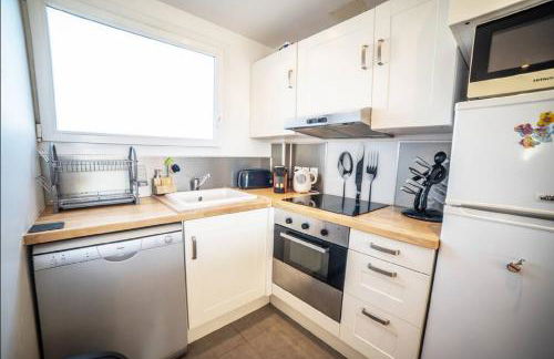 LE CALDERINI APPART - Face PLAGE WIFI et PARK Gratuit CALME - Résid Le Surcouf -TOP PROS SERVICESConciergerie La Grande Motte - Foto 13