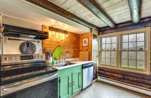 2 Mi to Lake Willoughby Peaceful Log Cabin! - Foto 8