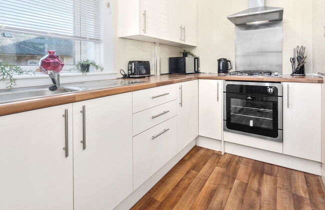 One Bedroom Apartment by Klass Living Serviced Accommodation Hamilton - Back'O'Barns Apartment With WiFi - Photo 7