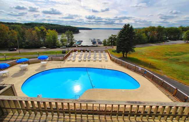 Tanglwood Resort - Photo 1