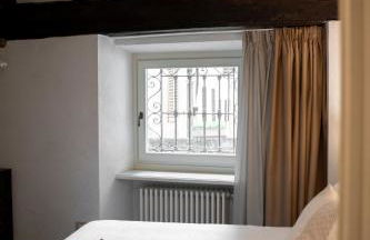 3 Bedrooms Old Town Secret Gem with Private Garden - Foto 37