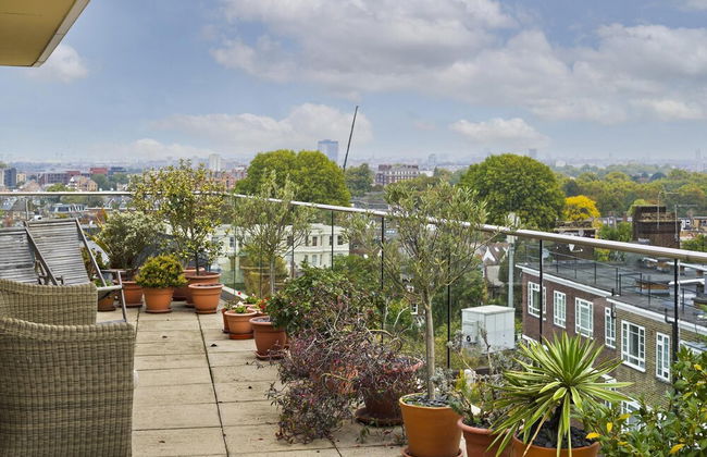 Superb Apartment With Terrace Near the River in Putney by Underthedoormat - Foto 20