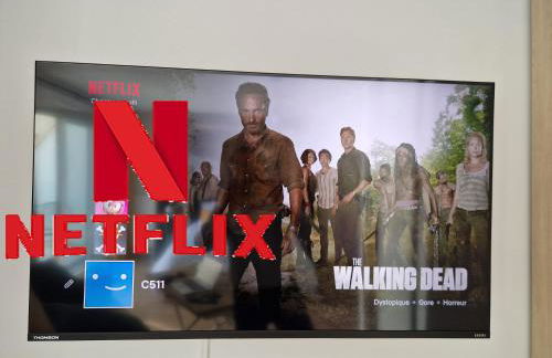 Stylish Stay Near Paris - 850m to Subway RER A - Netflix T1-4P - Foto 18