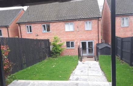 Tropical Sun Homes - Beautiful spacious 3 bed home in a serene environment with free parking for 2 cars - Foto 23