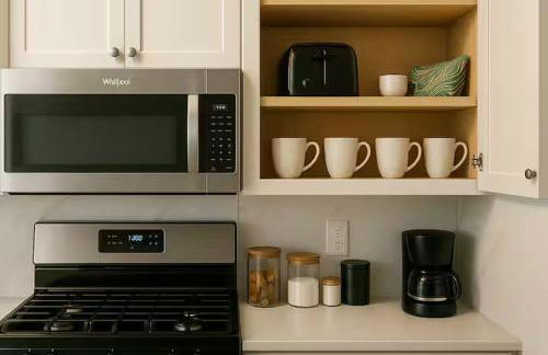 Warm & Cozy Escape - NYC & NWK with Free Parking - Foto 5