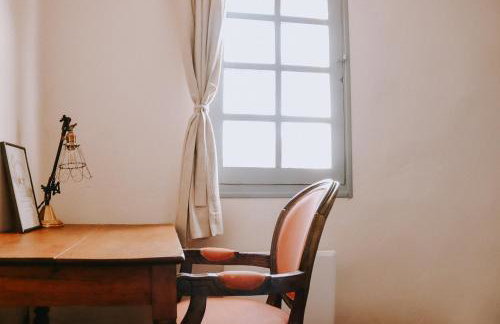 Unique historical home, middle of the village, bath & patio - Foto 7