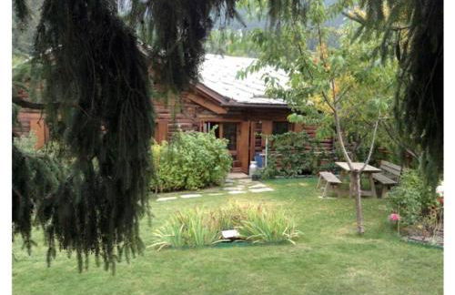 Magnificent spacious 4 bedroom mountain chalet with spa - Foto 2