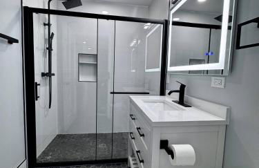 Sleeps 24+ Luxury house Near Chicago 12 king beds - Foto 29