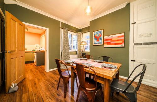 3 Bedroom House, Free Parking, Easy M53 Access - Photo 41