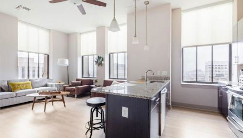 2BR Distinguished Apartment Rooftop Deck & Gym - Foto 4