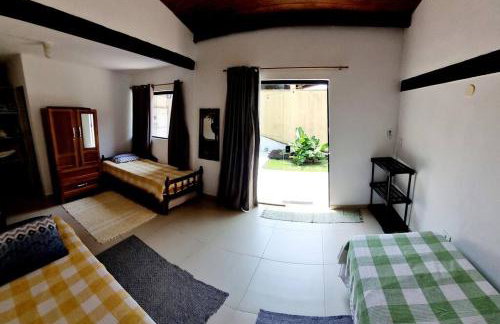 Cantinho para descansar à 200mts da praia. - Foto 3