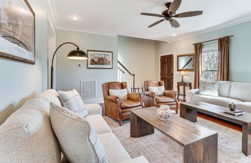 Summerville Historic Bungalow with Hot Tub - Foto 8