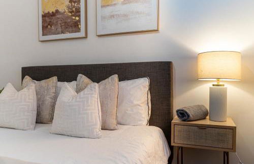 2BR - Balcony & Parking near Canary Wharf Sleeps 6 - Foto 19