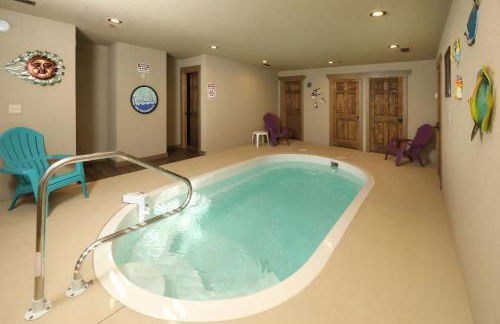 Splash Time Cinema - Six Bedroom Chalet - Photo 24