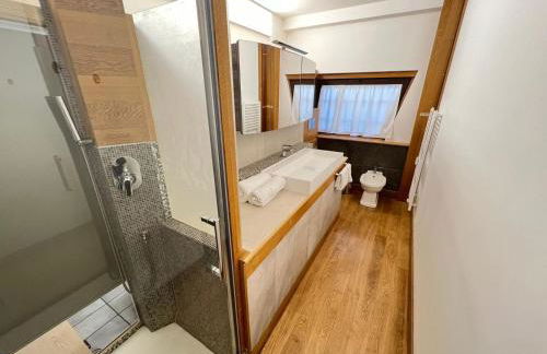 "R&P apartment", short term stay, elegant design, Bisceglie metro station, easy for San Siro and Fiera Milano, free parking - Foto 20