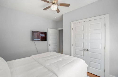 Intergalactic Abode at East Downtown - Foto 27