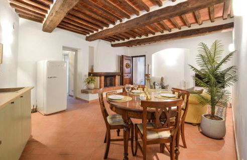 Beautiful Apartment In Cortona With Swimming Pool - Foto 21