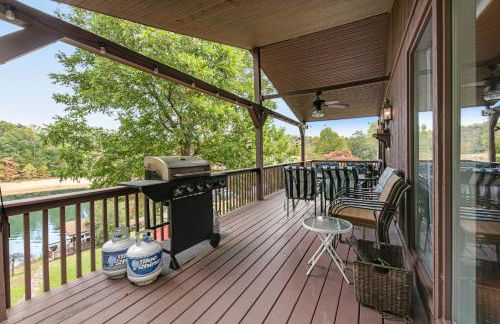 Lakefront Home Dock Covered Deck Fire Pit Dogs OK - Foto 35