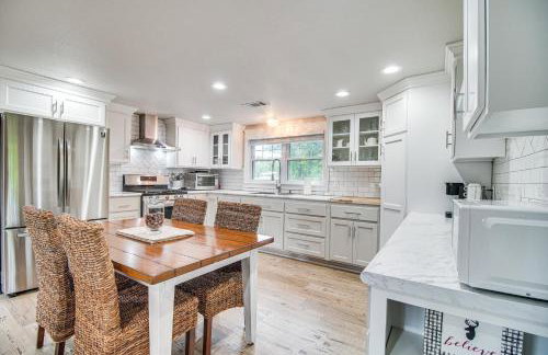 Rural Spiro Getaway with Private Deck! - Foto 6