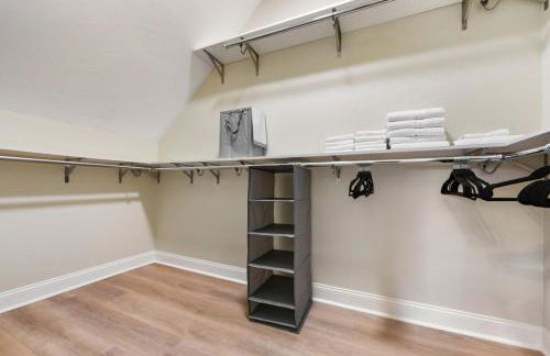 Pet Friendly 6 Bedroom Free Parking plus 5 Min From Bakery Sq - Foto 42