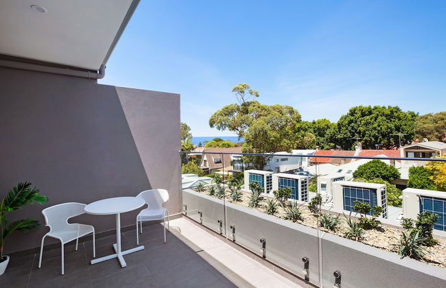 Bondi Beach Studios - Photo 16