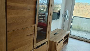 Siegen - Geisweid Work and stay Neu Modernisiert 3 Schlafzimmer Badezimmer Wohnzimmer Balkon - Foto 3