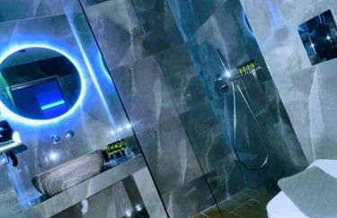 Moon Boutique Hotel - Ultra Luxury Suites with Pool, Perfect for Fun and Relaxation By Villa Mana Gers - Photo 69