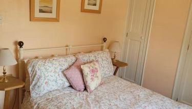 Two Bedroom Cottage (rural setting with good Access links) - Foto 2