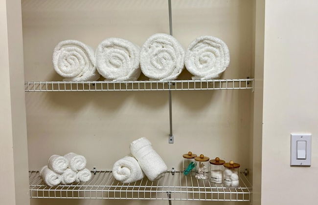 Boardman Monarch Upscale River Lodge HOT Tub! - Foto 50