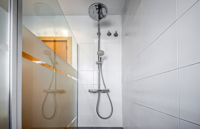 Centrally Heated Apt. in Roses - Photo 18