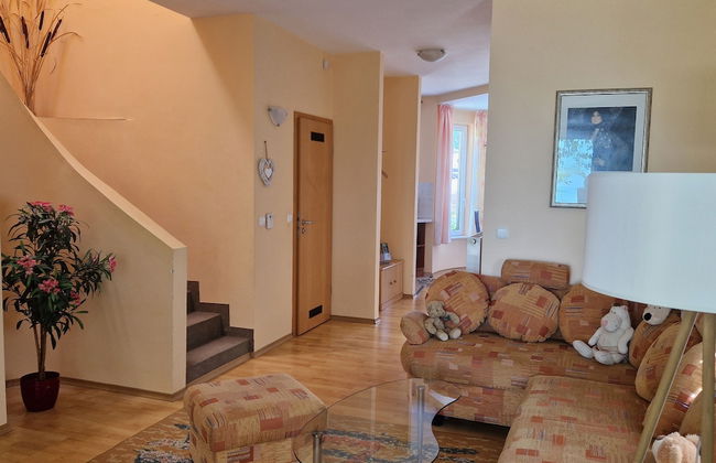 Sunshine Beach House directly at the lake - Foto 10