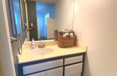 The Downtown Blue Bungalow Escape - Foto 24