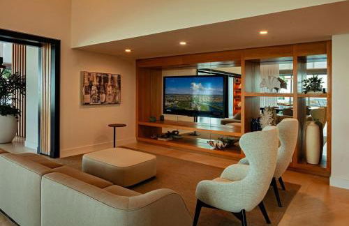 Landing Incredible 2BD Pool - Photo 34