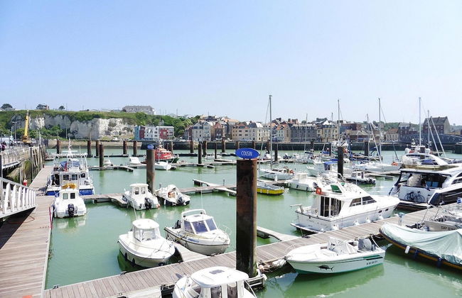 Charming House in Normandy Near White Coast - Foto 22