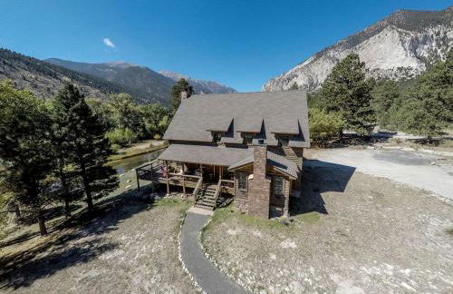 Stunning Mountainside Cabin Rental with a View Nestled in the Heart of the Colorado Rockies - Foto 37