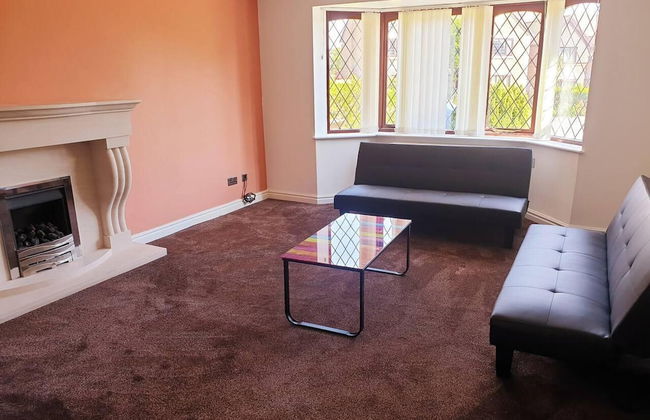 Lovely 4-bed , 3 Bath Villa in Bolton, Manchester - Foto 15