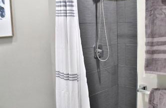 Updated Lakewood Retreat! - Foto 13