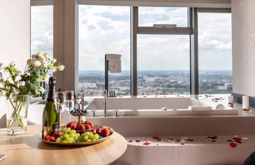 Sky Tower Apartments by Michał & Piotr - Photo 2