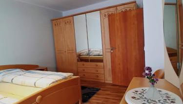 A&A Urlaubswohnung Piesport - Foto 5, wardrobe