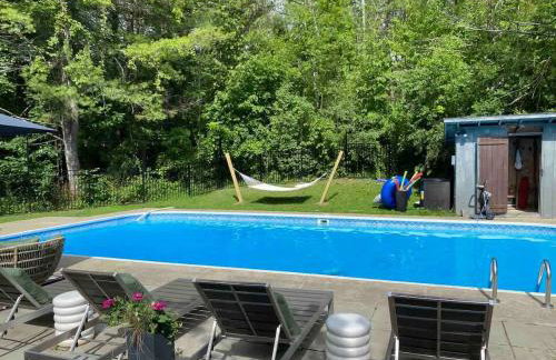 Camp Smores- Modern A-Frame with Pool - Foto 45