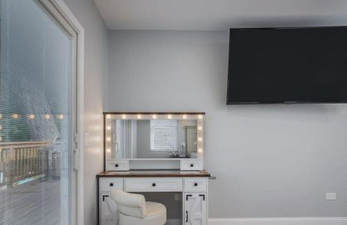 Harbor Clubhouse 3Bed 3.5Bath Modern Waterfront with Fireplace - Foto 32