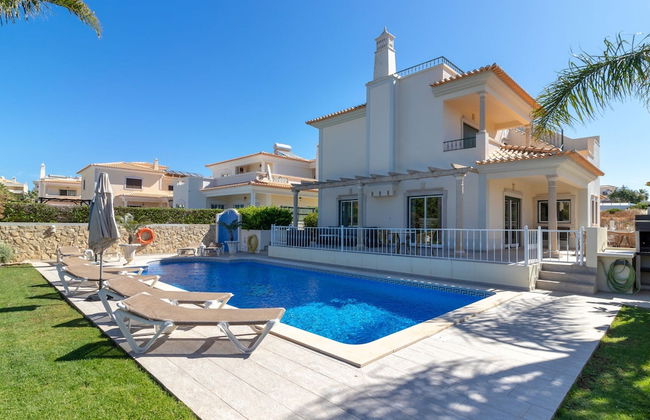 Luxury Villa in Albufeira With Heated Private Pool - Foto 1