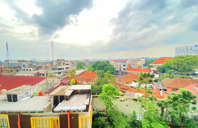 Graceful 2Br Apartment At Gateway Ahmad Yani Cicadas - Foto 25