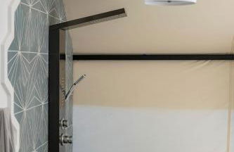 Treehouse Glamping at Pecan Haven W Hot Tub - Foto 32